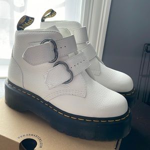 Dr Martens White Devon Heart Boots